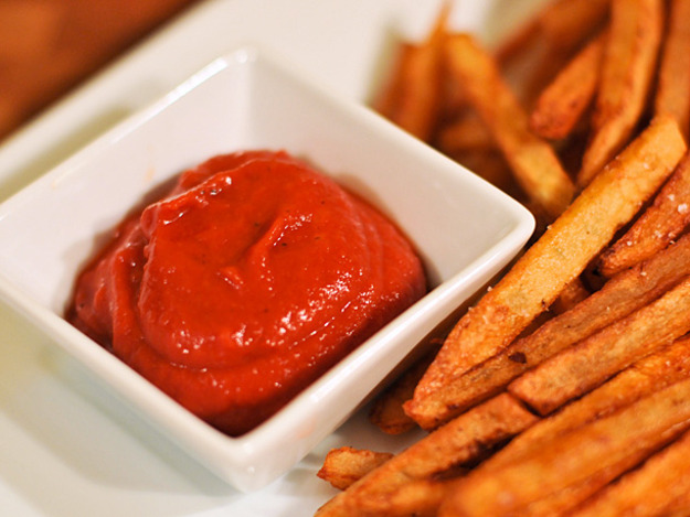 homemade tomato sauce